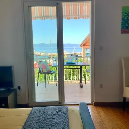 Galah Studio Apartment Podgora